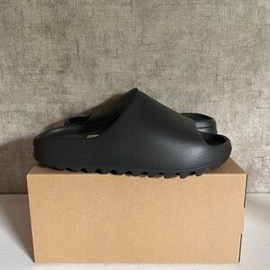 Adidas Yeezy Slide Dark Onyx Black Size 11 Brand New